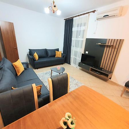 Apartment Me Qera Lungomare Vlore Medem1 Екстериор снимка